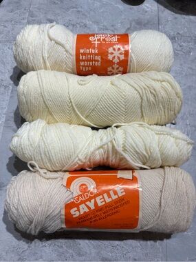 VTG White Off-White Cream Yarn Lot-Jack Frost Wintuk&Caldor Sayelle Orlon Acryl